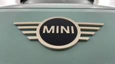 MINI Aceman 135kW E Classic 43kWh 5dr Auto Electric Hatchback